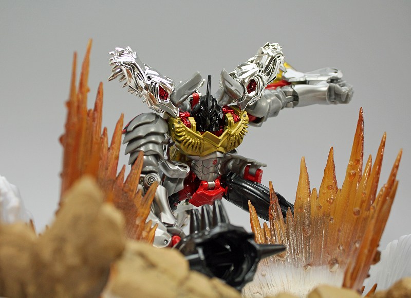 IM_GRIMLOCK_SDCC_20.jpg